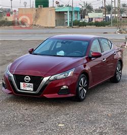 نيسان ألتيما